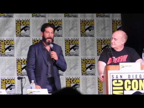 Jon Bernthal loves the fans of The Punisher (Netflix @ SDCC)