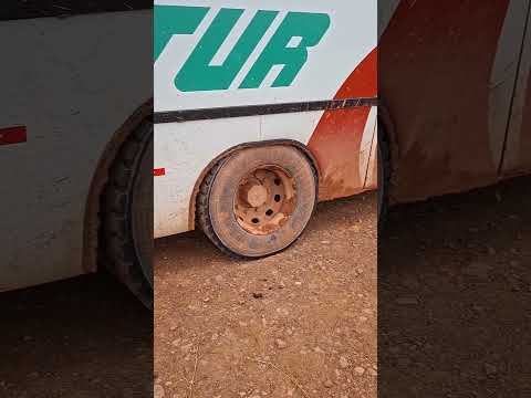 o ônibus  quebrou jiparana X aripuana  mato grosso