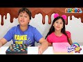 DIBUJO Vs CHOCOLATE Vs JUGUETE con Maria Clara y JP ♥ Stories for kids about sweets & candies