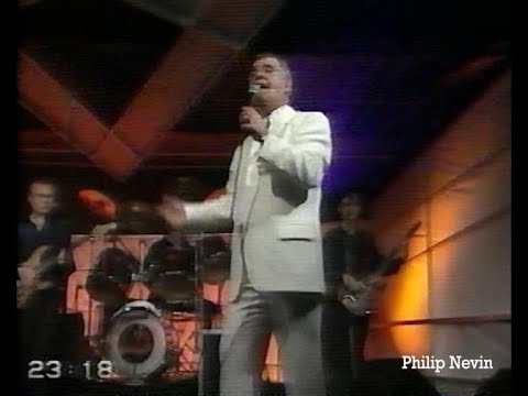 Joe Dolan Live in the Gleneagle Hotel New Year's Eve 2000
