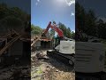 House demolition! Clearview Demo’s Linkbelt excavator taking down a house