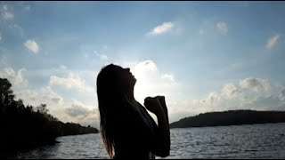 Play video Hurricane