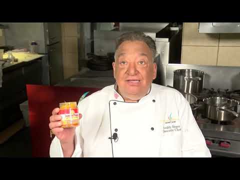 Chef Freddy shows off a recipe for tacu tacu, a Peruvian lentil and rice cake