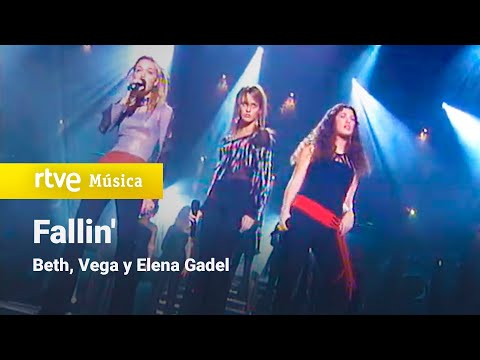 Beth, Elena Gadel y Vega - "Esta tarde vi llover" | Gala 2 | Operación Triunfo 2002