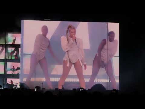 Beyoncé and Jay Z   Drunk In Love   Swag Surfin   Diva   Clique   Everybody Mad On The Run 2 Philly