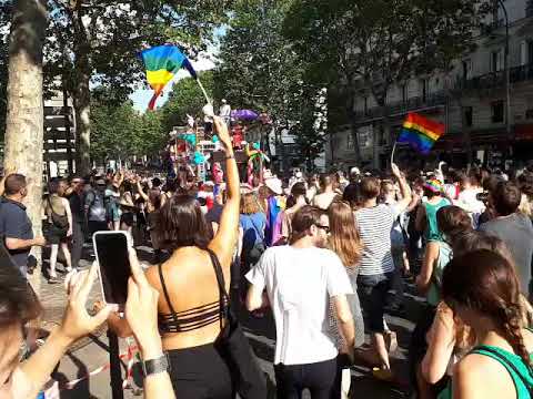 Paris Marche des fiertés 2018 du côté de Strasbourg St Denis (6)