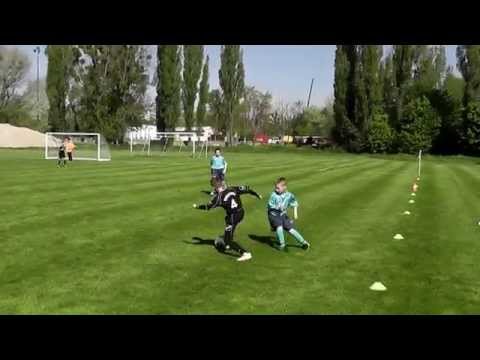 22.Futbalový zápas FK Scorpions - Vajnory MŽ 5:2 25.4.2015 HD video