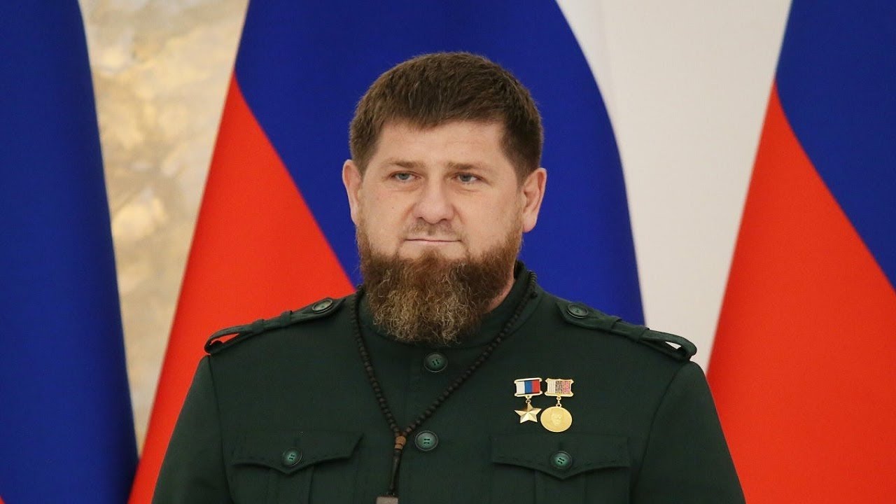 SMELLING DEFEAT? PUTIN'S FAVORITE SERVANT IS RUNNING FROM THE FAILED WAR || 2022
