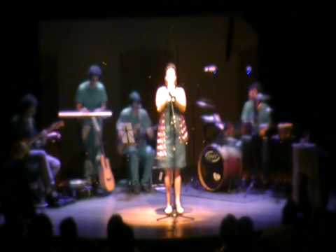 Andreia Prado canta Balada da Arrasada