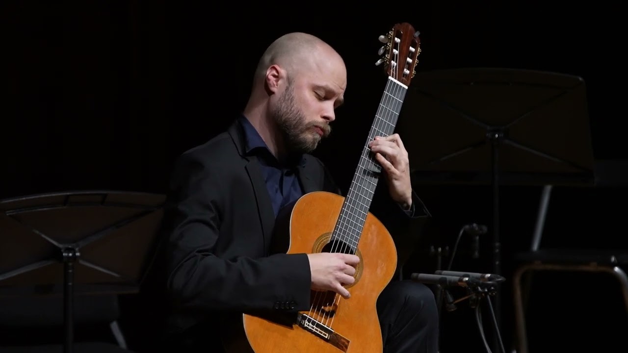 Concert at Kolarac - Johan Smith (guitar) and the orchestra of the School for Musical Talents