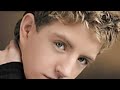 Billy Gilman singing missed you on Sunday