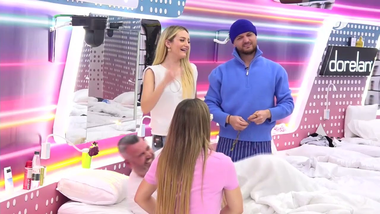 Banorët vijojnë të qëndrojnë te krevati i Rogertit dhe shkëmbejnë batuta