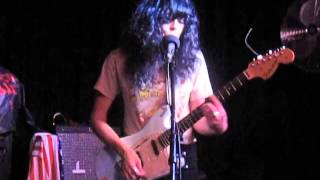The Coathangers - Johnny + Smother (Live @ The Prince Albert, Brighton, 16/11/14)
