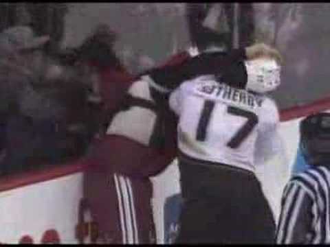 Brian Sutherby vs Dan Carcillo