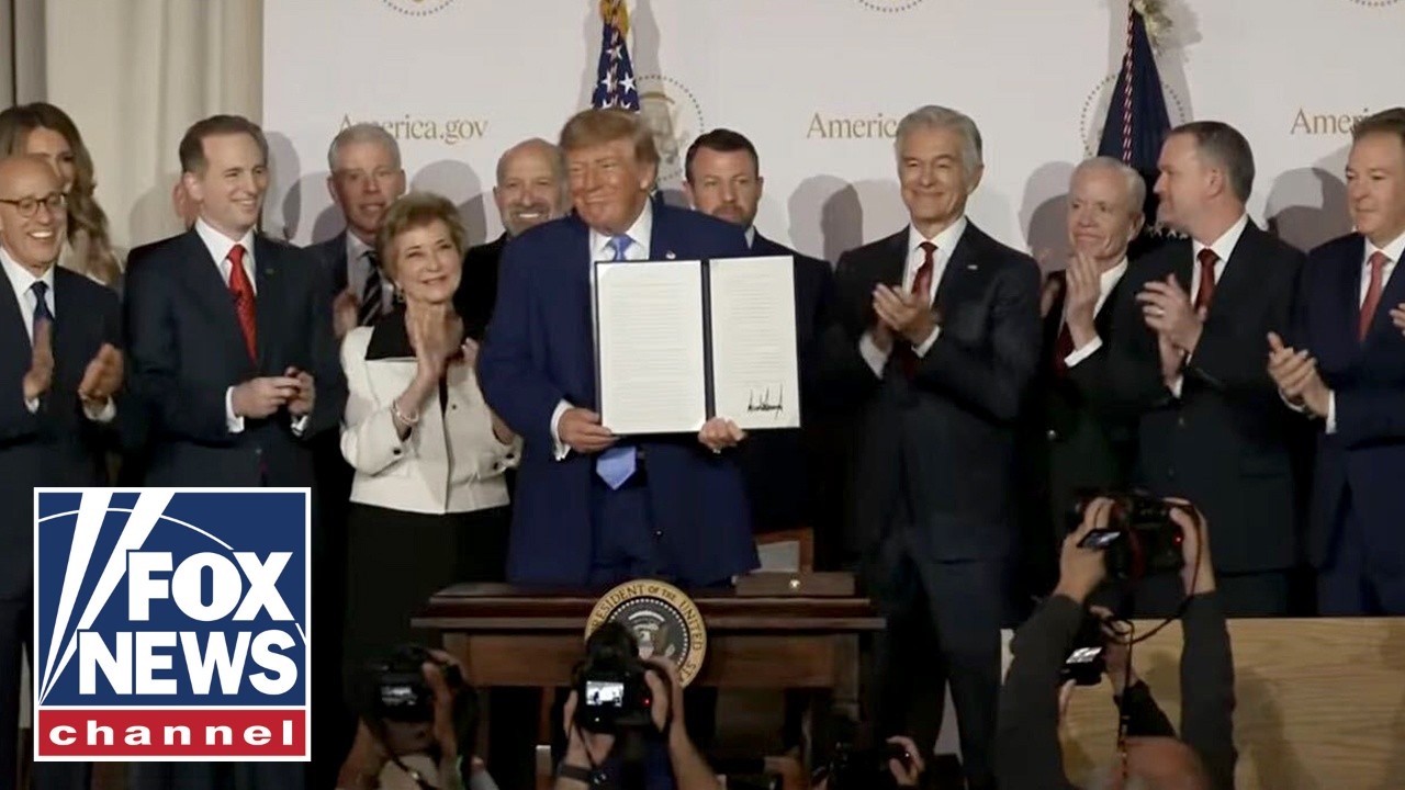 WATCH LIVE: Trump unveils major AI initiative at Mellon Auditorium