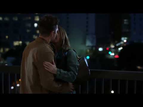 Grey's Anatomy 18x05 ⧸ Kiss Scene — Meredith and Nick Ellen Pompeo and Scott Speedman #000