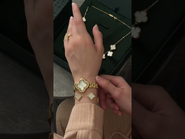 طقم خاتون® الملكي ساعة ومجوهرات متناغمة بتصميم عال...