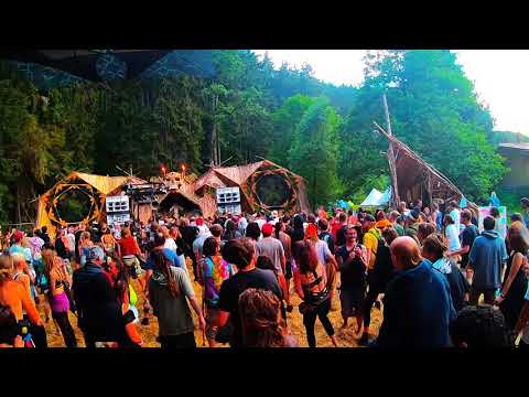 Masters of Puppets Festival 2018 - Kindzadza live act