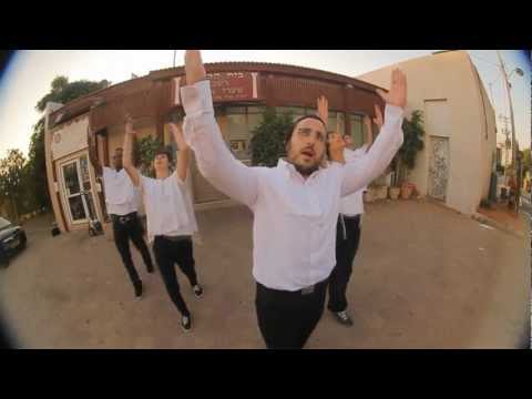 Lipa Schmeltzer "Mizrach" Official Music Video