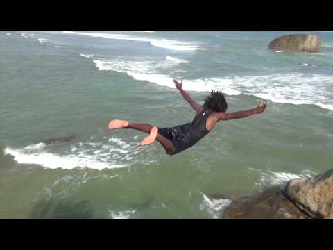 Galle Cliff Divers in Sri Lanka