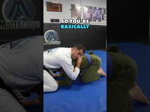 Difference Between The ANACONDA CHOKE and D’ARCE CHOKE in Jiu Jitsu!