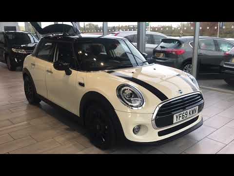2019 69 Mini Cooper II Classic 5dr in White with Nav Pack at Thame Cars