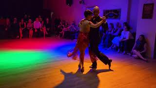 Argentine tango: Adriana Salgado & Orlando Reyes - Milonguero Viejo