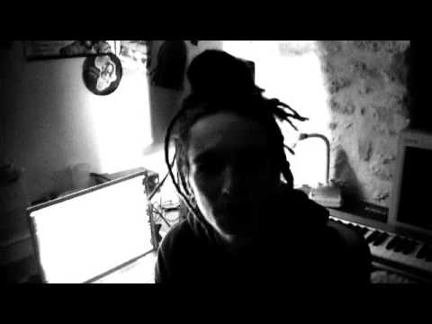 Maya ft. SmokeDB - Enfants Soldats (Clip Officiel)