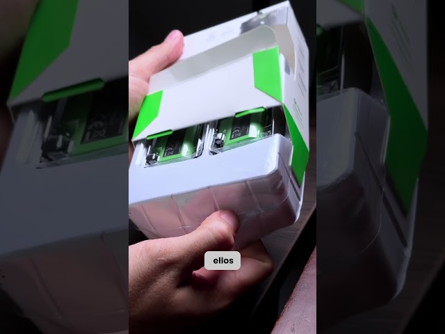 Vídeo relacionado con 2 * 6200mWh Batería para Xbox One X|S/Xbox Series X/Xbox Series S, batería Recargable de 28 Horas de reproducción para Xbox One/Xbox Series X/S/Xbox One X/S