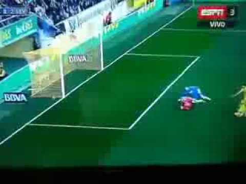 Octavo gol hoy de Carlos Bacca en la liga española con el Sevilla Fútbol Club