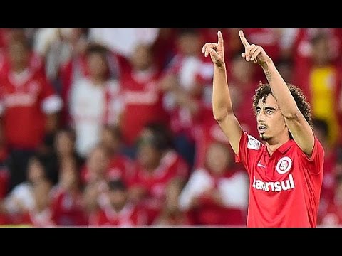 Só golaço! Veja as maiores pinturas de Valdívia pelo Internacional