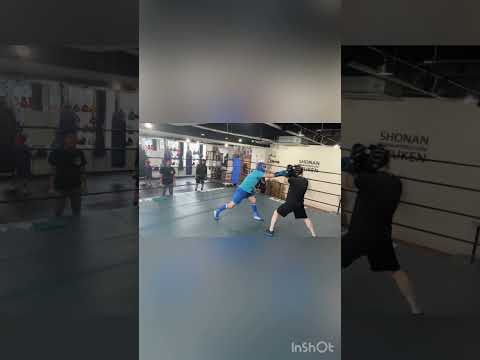 スパーリング #スパーリング #boxingtraining #boxing #格闘技好きと繋がりたい #boxingworkout #オヤジファイト