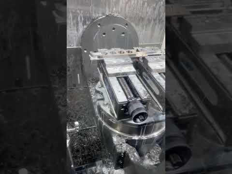 trochoidal fräsen mit Firma würth und maykestag an unserer umc.             #würth #maykestag #haas