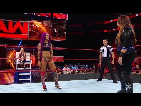 Sasha Banks Vs Nia Jax - WWE Raw 14/08/2017 (En Español)