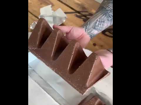 World's largest Toblerone || 4.5kg Toblerone Chocolate bar #shorts