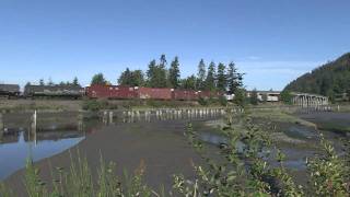 preview picture of video 'BNSF 8000ft train on the Bellingham Sub'