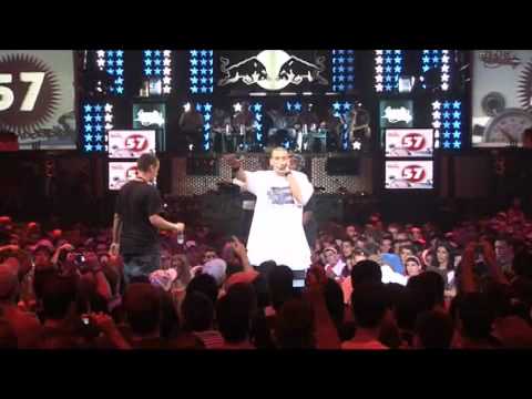 REDBULL Batalla de Gallos 2006 CELEDONIO VS TEKO.mov