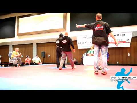 Canadian Open 2015   Men's elite fighting   Cody Diesbourg v Ross Levine