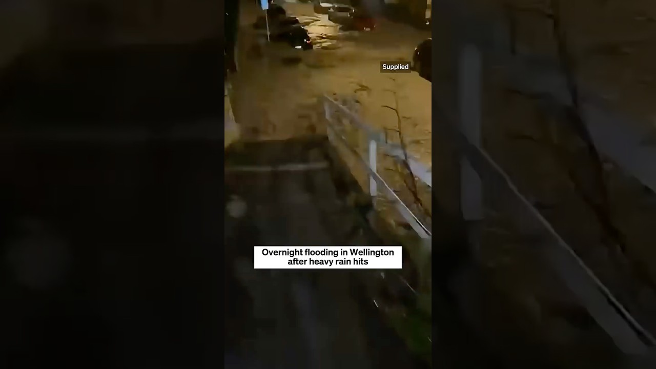 Overnight flooding in Wellington after heavy rain hits | RNZ