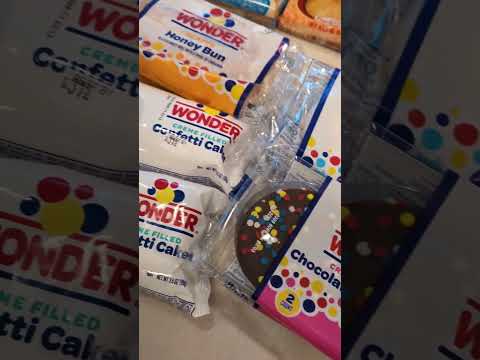 Wonder Bread makes cakes now! #ad
