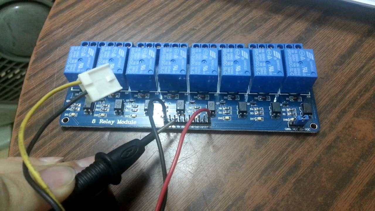 Test 8 Relays Module