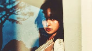 Download lagu LISA - MOONLIT FLOOR mp3