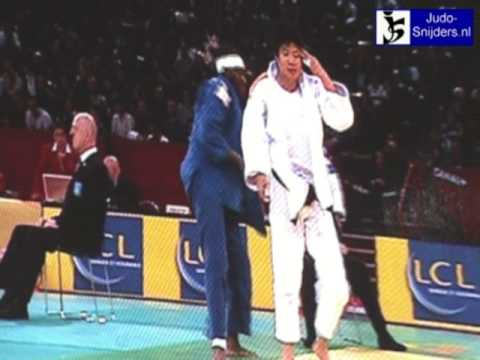 Judo 2009 Paris: Mentoupou (FRA) -  Li (CHN) [-78kg].