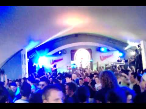 Modestep - Sunlight - Wireless Festival 2011