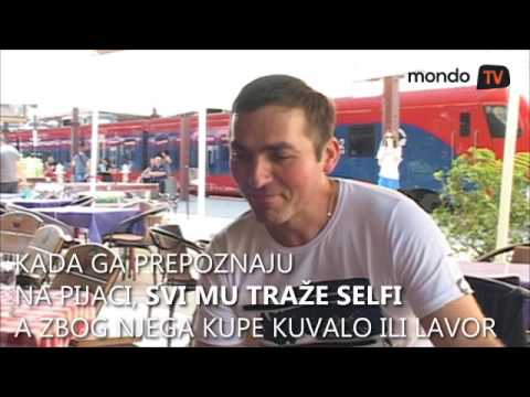 Zoka Bosanac na svadbama peva "Moja žena ima švalera" | Mondo TV