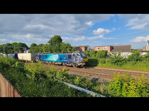 DRS 88006 at Euxton Balshaw Lane on 4L10 7th June 2022