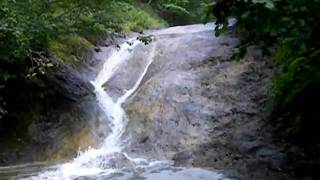 preview picture of video 'Thermal waterfall Kamuiwakka'