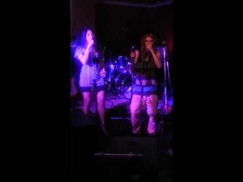 Zerynah Hugs....chill freestyln.....