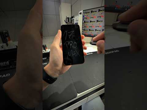 Troca somente do vidro iPhone 17 Pro Max!  Quanto você acha que eu cobrei por esse serviço?