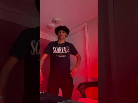 do i look like my avatar?😂 #fyp #viral #mm2 #roblox